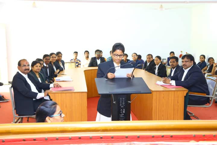 moot-court